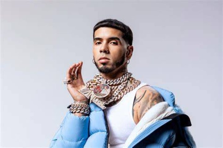 5 Things You Should Know About Anuel AA's Wife, Karol G