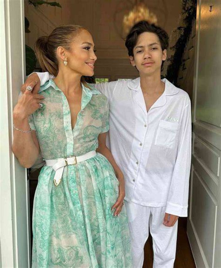 A Heartwarming Sight: Emme And Seraphina Holding Hands