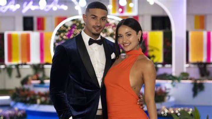 Are Cely And Eyal Still Dating? - The Latest Updates