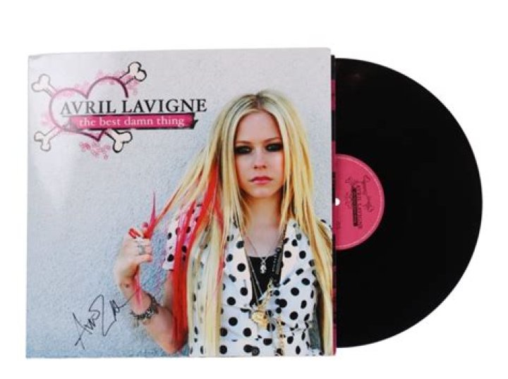 Avril Lavigne: The Unforgettable Pop-Punk Icon
