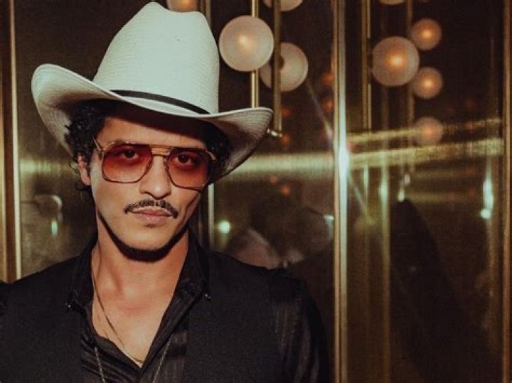 Bruno Mars' Astonishing Net Worth Unveiled