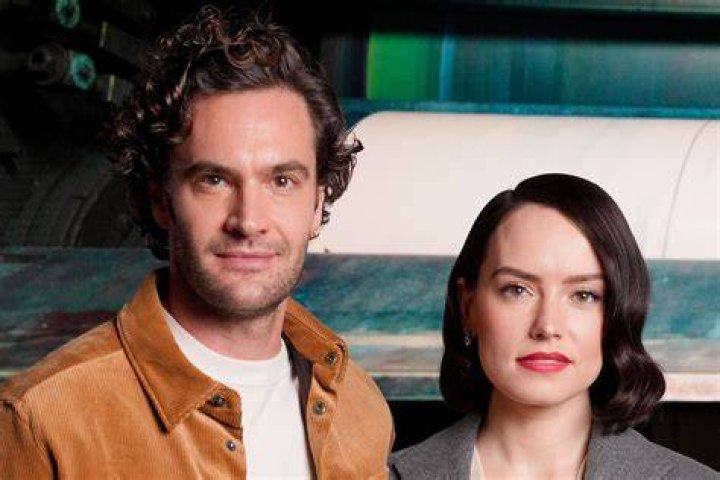 Daisy Ridley And Tom Bateman: A Hollywood Love Story