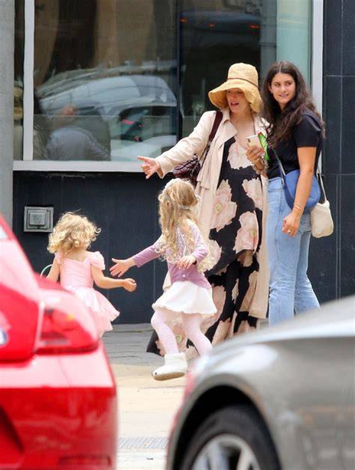 Discover Blake Lively's Kids: Ages And Adorable Moments