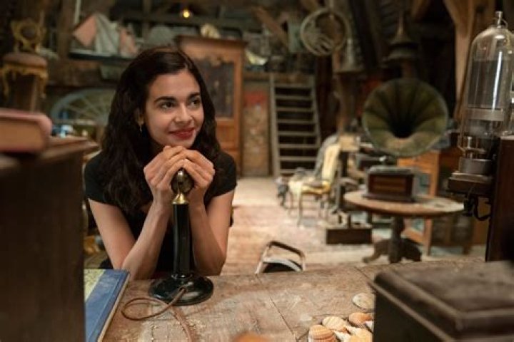 Discover The Enchanting Performances Of Loberti, The Renowned Actress