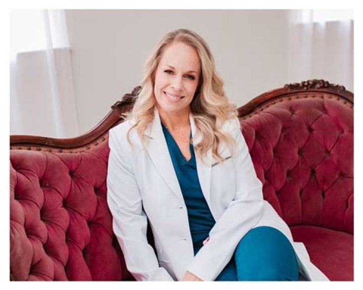 Discover The Expertise Of Dr. Cam Whitmore In Medical Care