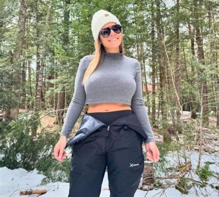 Discover The Leaked Content Of Avery Leigh On OnlyFans