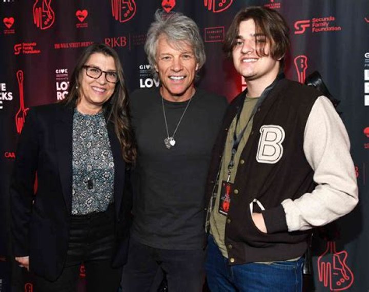 Discover The Lives Of Jon Bon Jovi's Children: Family Insight