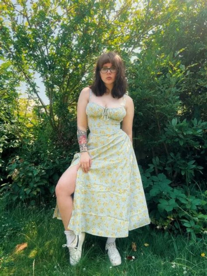 Discover Unveiled Treasures: The Sizzling Sensations Of Alice CottonSox On OnlyFans