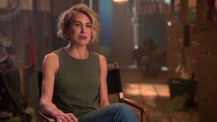 Enchanting Teeter: The Unforgettable Yellowstone Actress