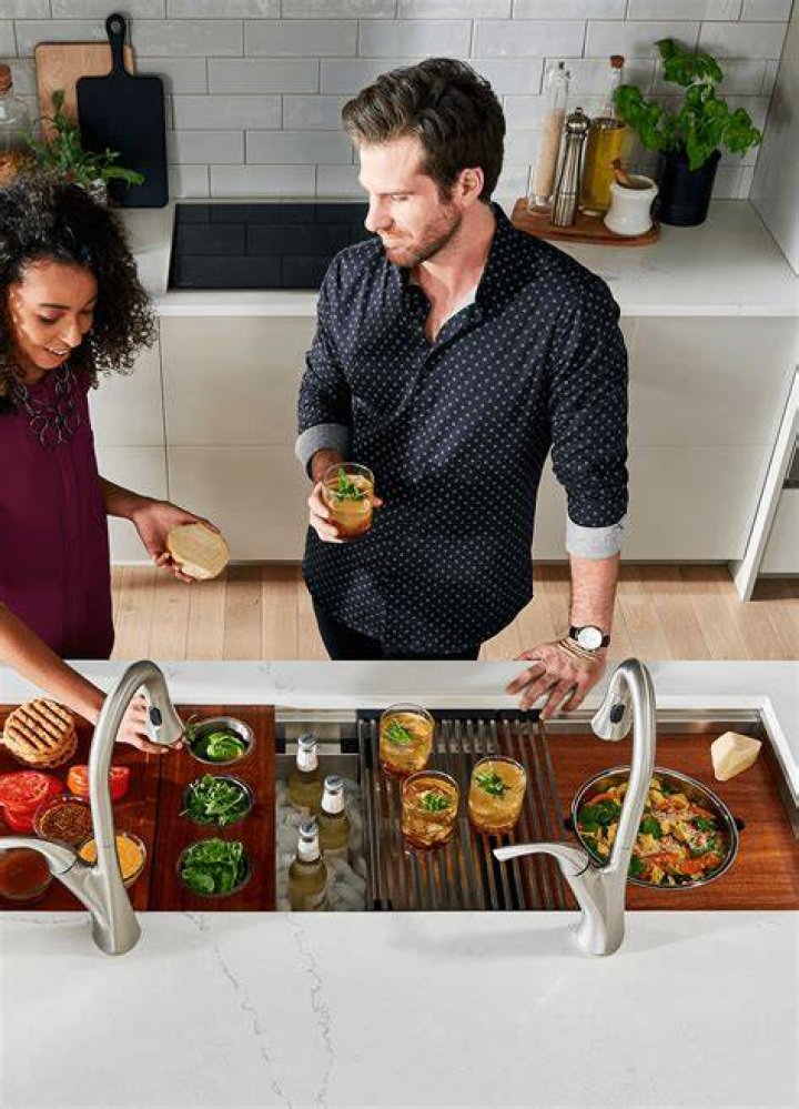 Enhance Your Kitchen Functionality With The Ultimate Spigo Sink System