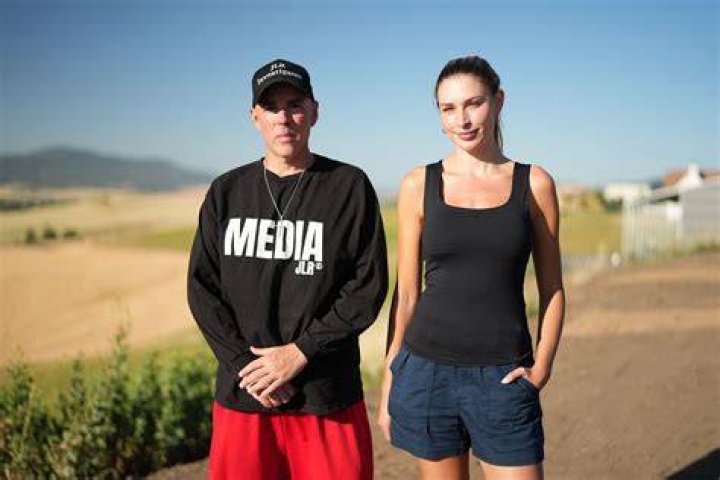 Extraordinary Relationship: Unveiling Jonathan Lee Riches's Wife