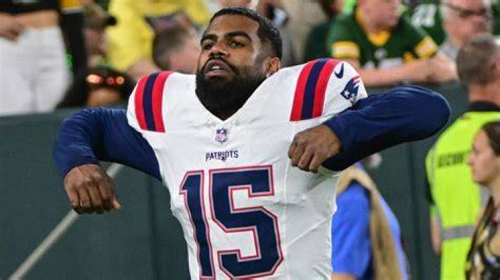 Ezekiel Elliot Height: Stature Of A Football Legend