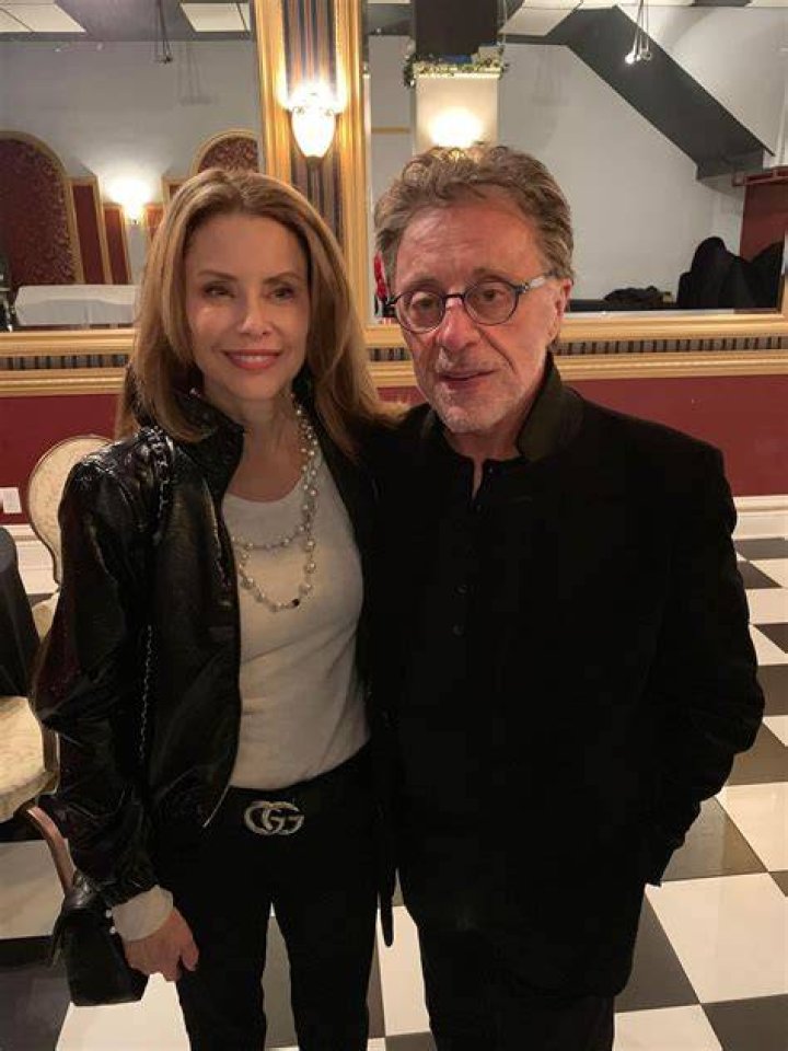 Frankie Valli's Net Worth In 2024: A Comprehensive Look