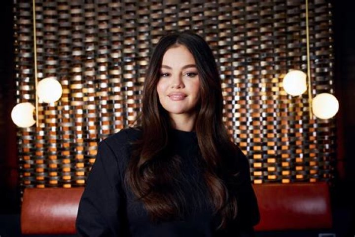 Hire The Best Selena Gomez Manager: Expert Guidance For Your Career