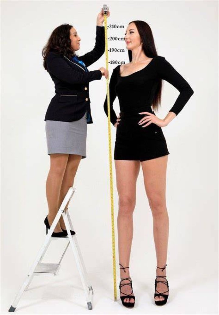 How Tall Is Stana Katic? Uncover Her Impressive Height