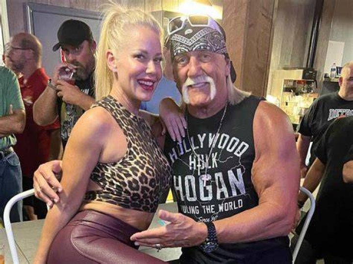 Hulk Hogan's Wife Sky: A Biography Of Linda Hogan