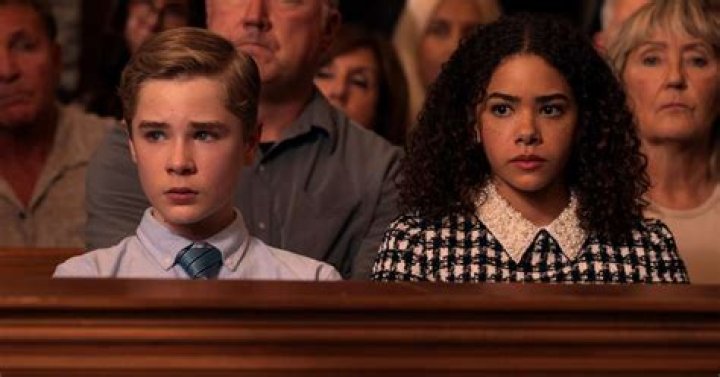 Intriguing Joe From Ginny & Georgia: The Actor Behind The Role
