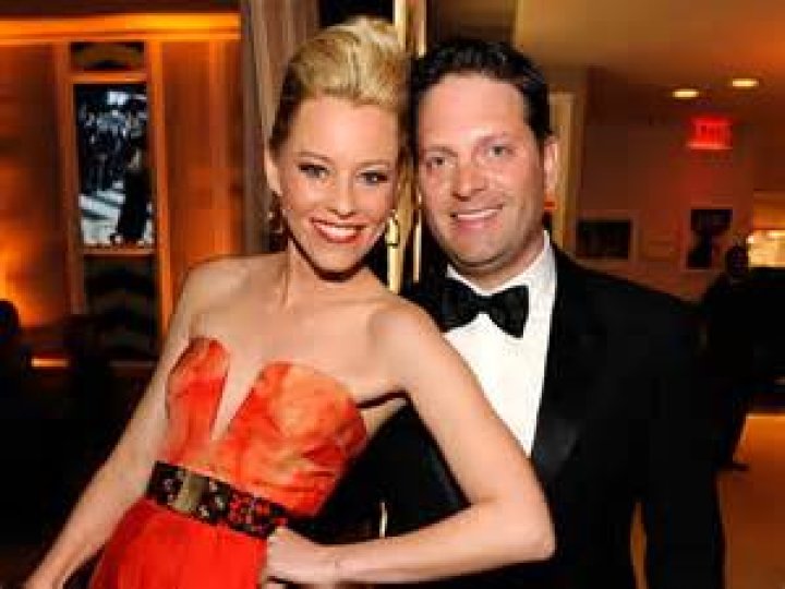 Is Elizabeth Banks Married? Get The Scoop On Her Love Life