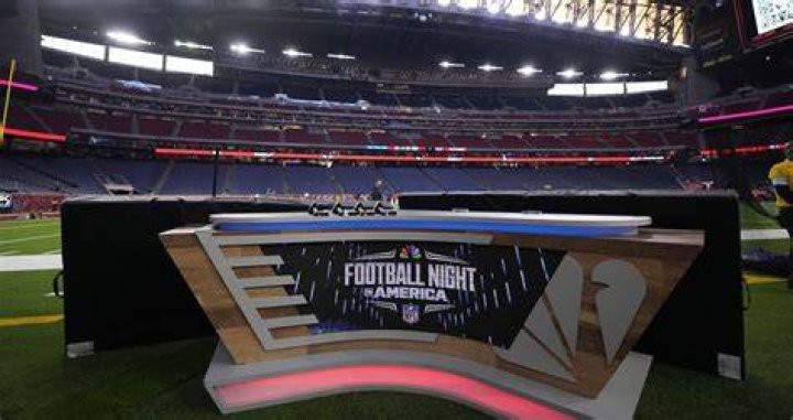 Is Tony Dungy Still Retired From Football Night In America?
