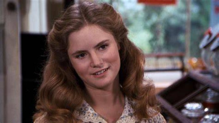 Jennifer Jason Leigh's Age: Unlocking The Mystery