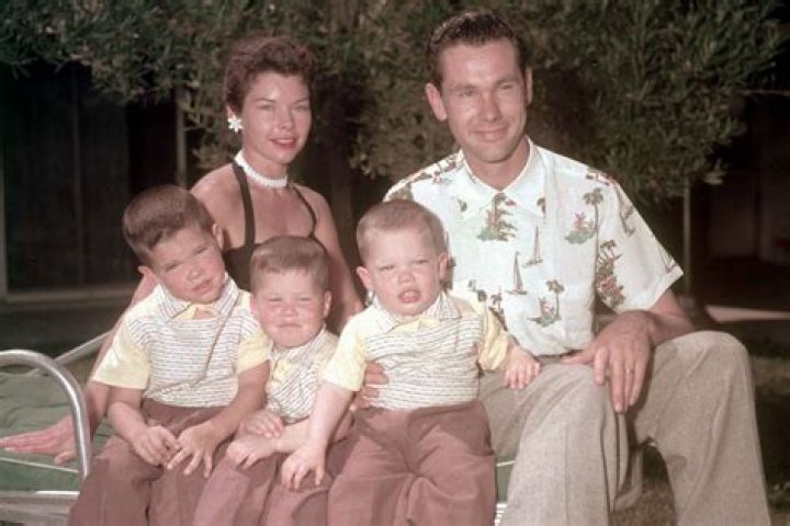 Johnny Carson: A Look At His Wives Through The Years