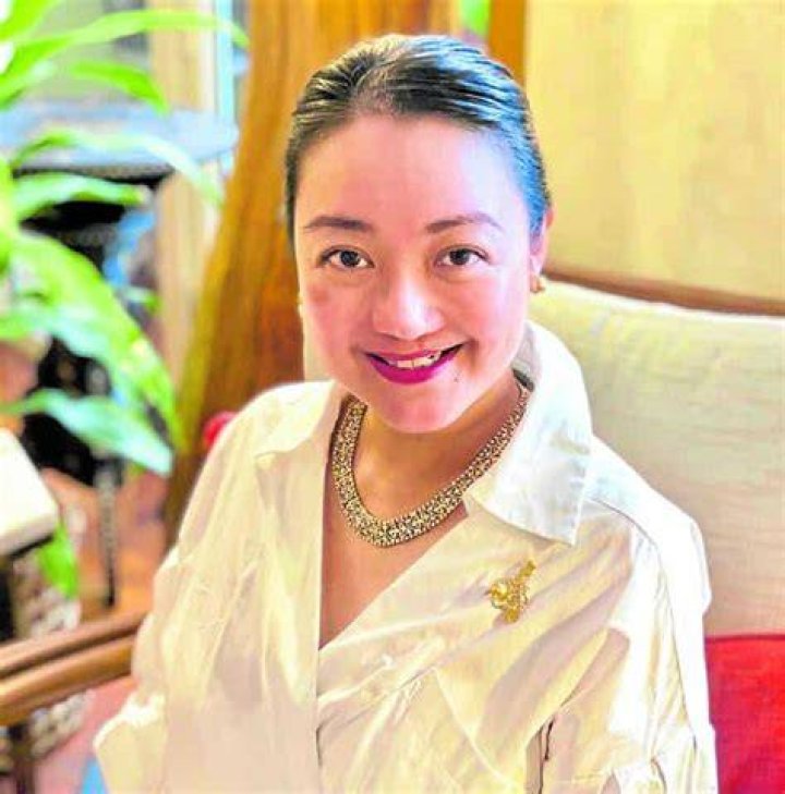 Know About Christine Lee Philippines Now
