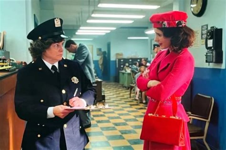 Learn More About Talented Actress Nina Arianda In The Marvelous Mrs. Maisel