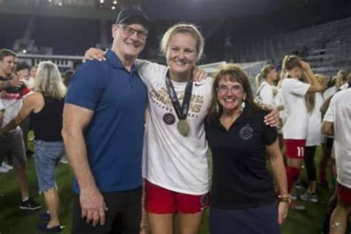 Lindsey Horan: Family Life, Support, And Inspiration