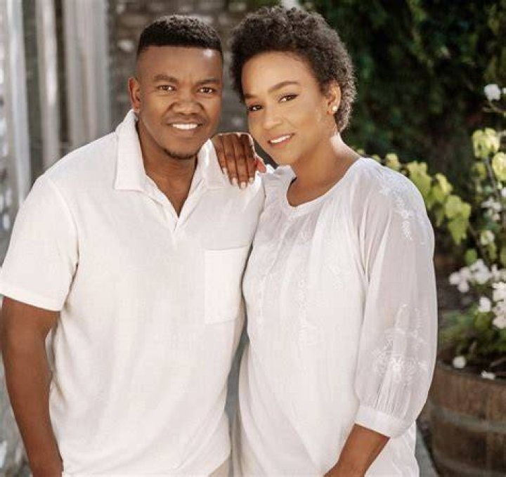 Loyiso Bala's Wife: Uncovering The Secrets Of A Soulful Marriage