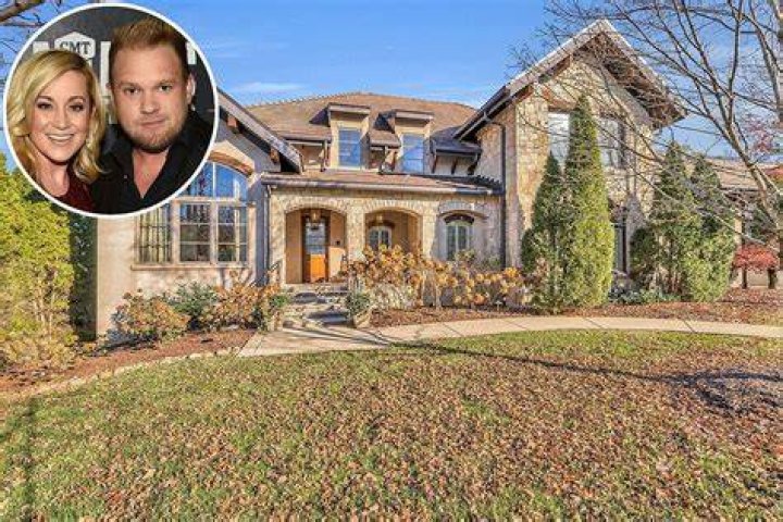 Luke Bryan's Nashville Home: A Luxurious Escape