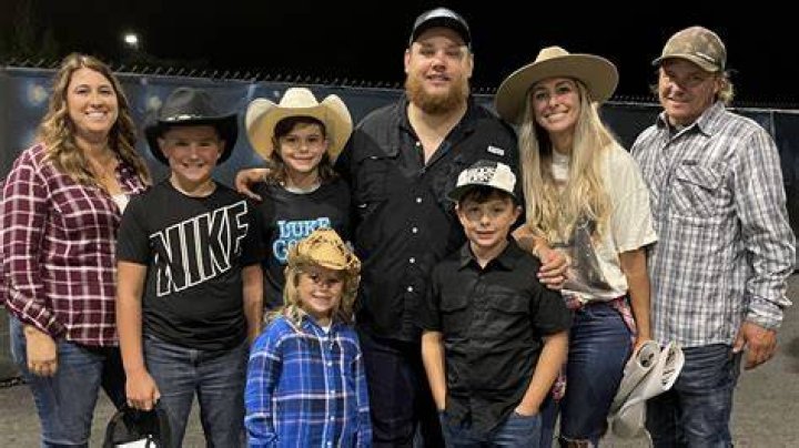 Luke Combs Stature: Uncovering His Weight And Height