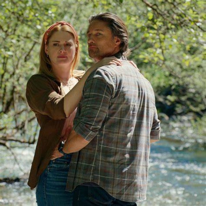 Madelyn Cline Pregnancy Rumors: Truth Uncovered