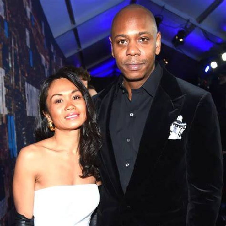 Meet The Amazing Woman Behind The Legendary Mike Singletary