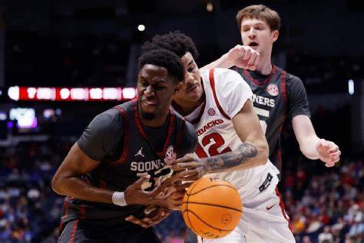 Razorbacks Battle Alopecia In March Madness