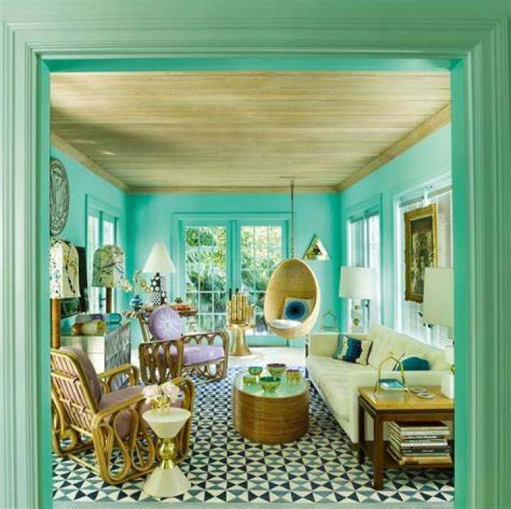 Renowned Interior Designer: Alan Komiseroff's Stellar Creations
