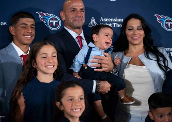 Robert Saleh's Parents: A Legacy Of Love And Football