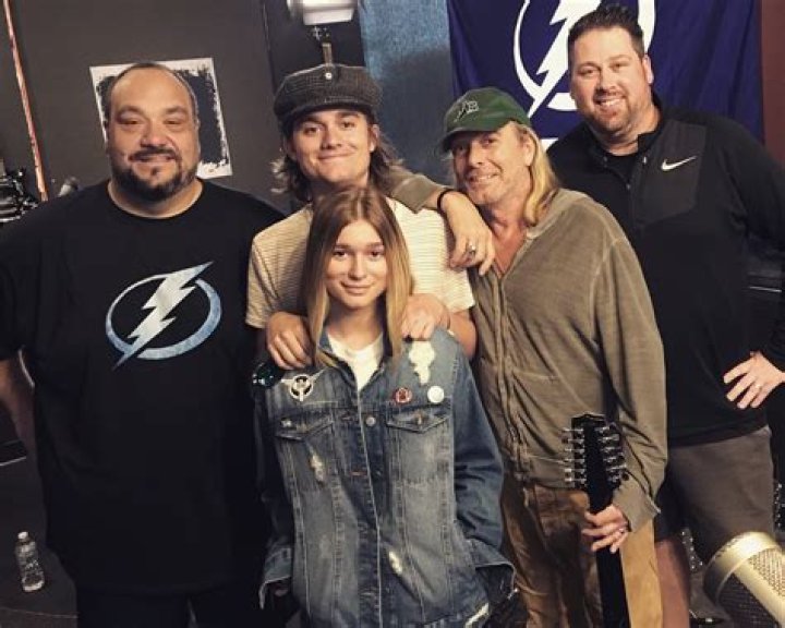 Robin Zander's Wife: A True Love Story Unveiled