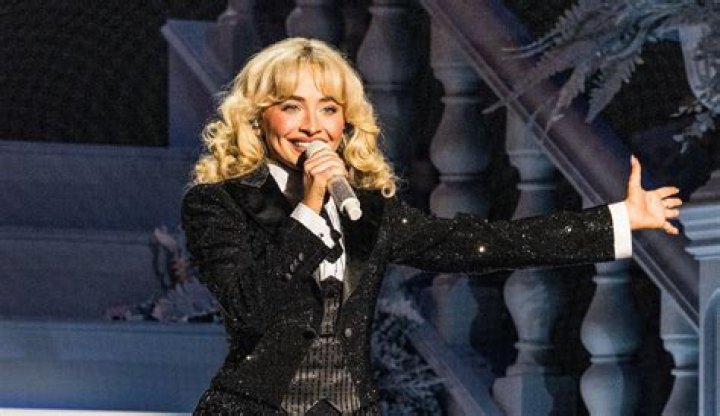 Sabrina Carpenter's Age And Height: Detailed Information