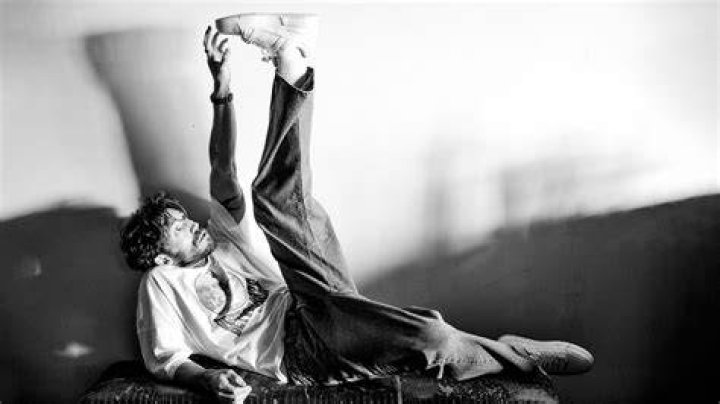 Sam Claflin's Spectacular Feet: A Detailed Analysis