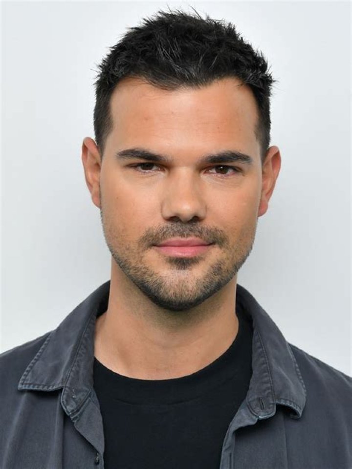 Taylor Lautner's Nationality: Discover His Roots