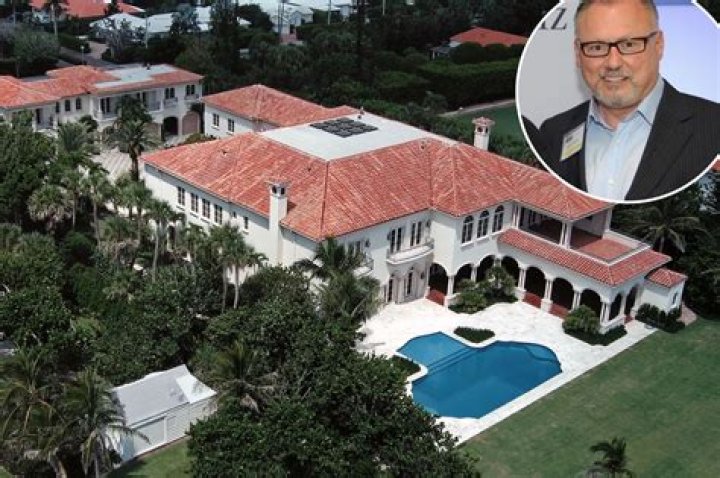 The Complete Guide To Rush Limbaugh's Staggering Net Worth