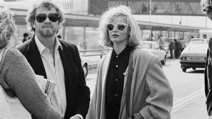 The Definitive Guide To Kim Basinger And Ron Snyder's Relationship
