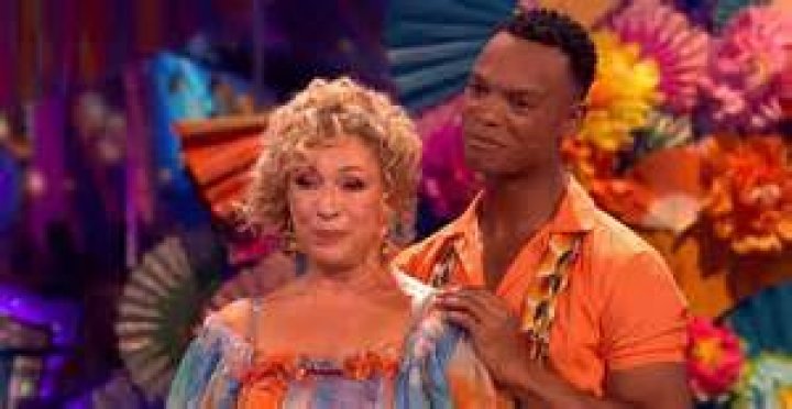 The Enchanting Alex Kingston: A Seasoned Actress Of Stage And Screen