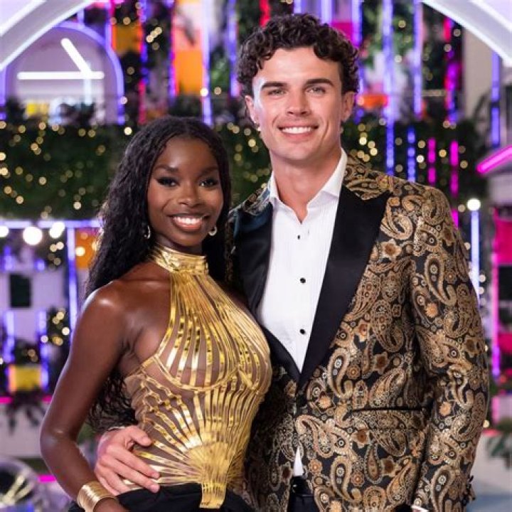 The Latest On Shea And Taylor: Are They Still Together?