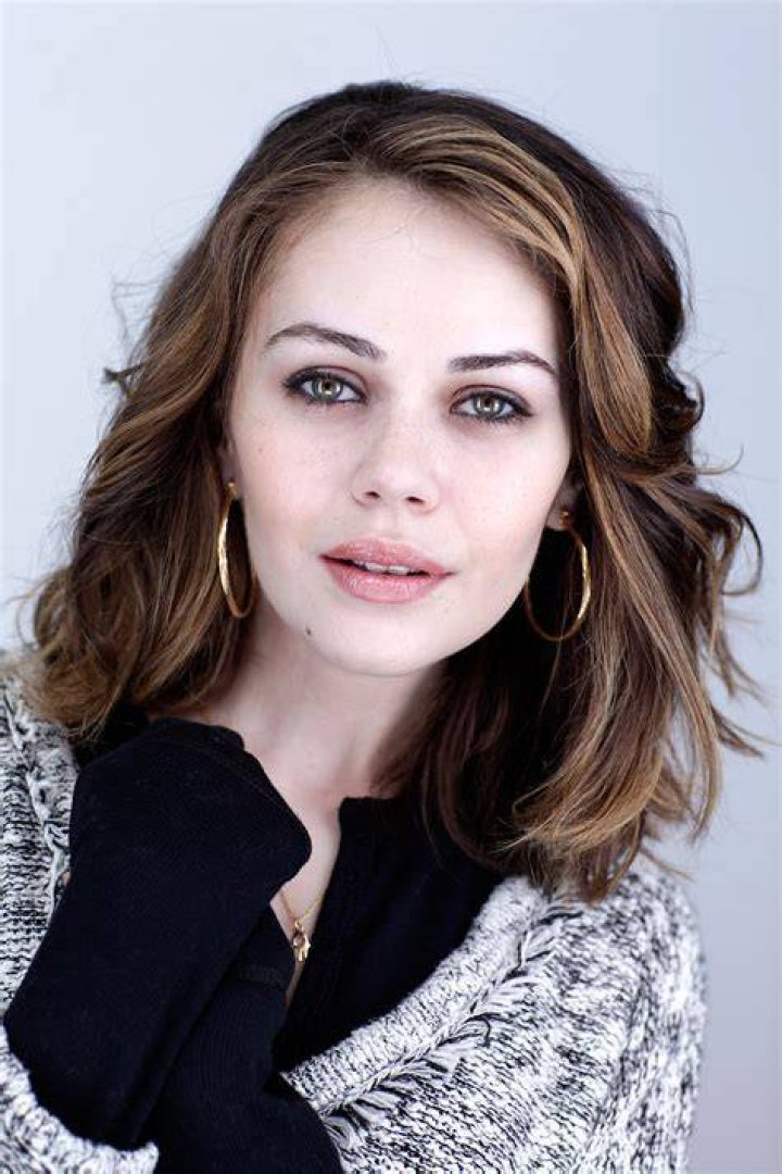 The Latest Scoop On Alexis Dziena's Current Endeavors