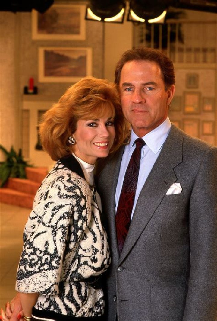 The Legendary Love Story Of Frank Gifford And Joanne Carson