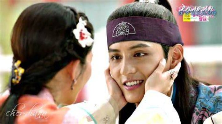 The Rise Of Lee Da In Hwarang: A Star Ascends