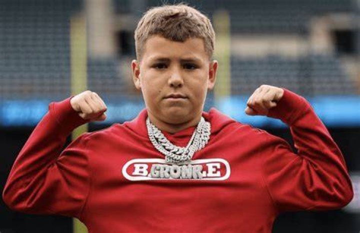 The Ultimate Guide To Being The Best Baby Gronk Dad
