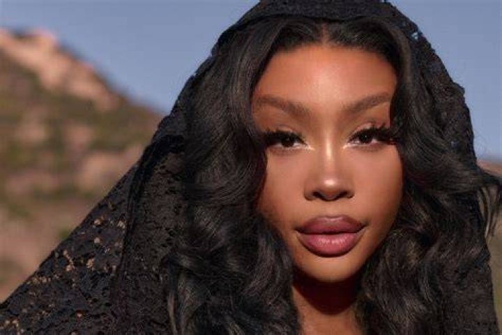 The Unfiltered Truth About SZA's Muslim Identity