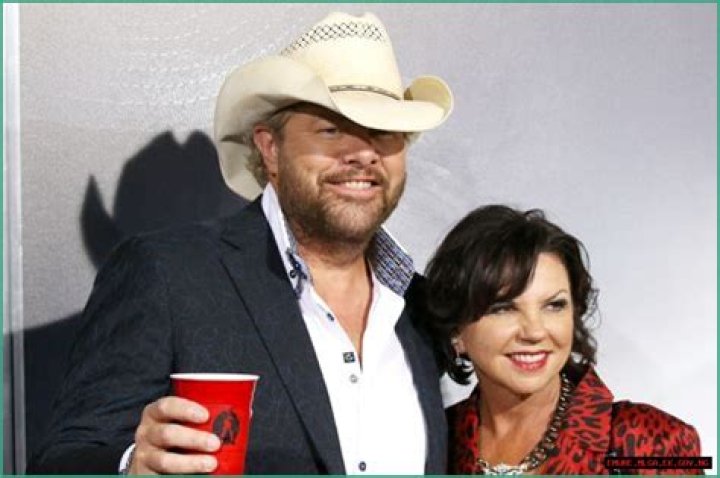 Toby Keith, A Famous Country Singer And His Adoring Wife